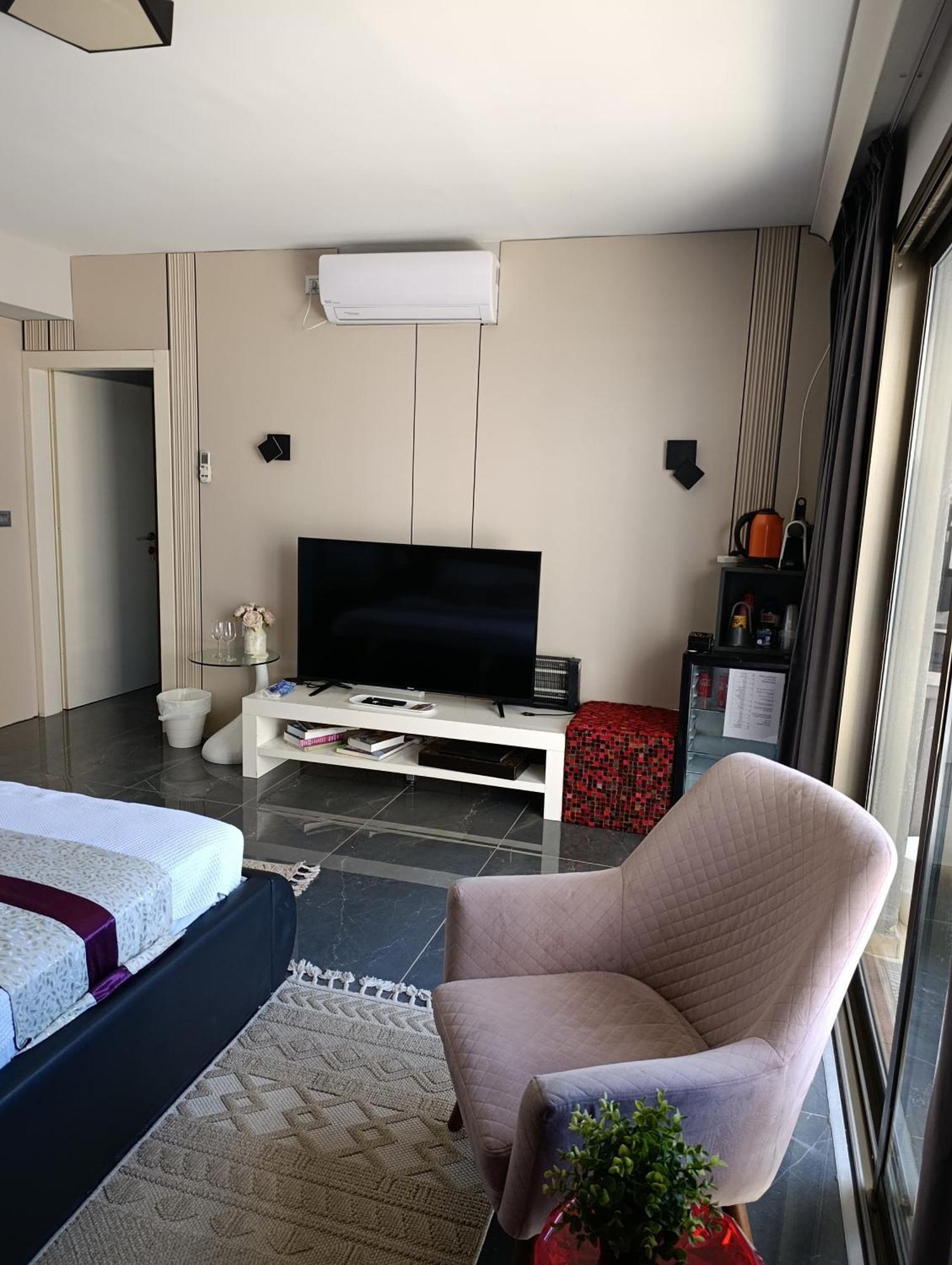 Penthouse Apartment On The Beach Бат Ям Стая снимка